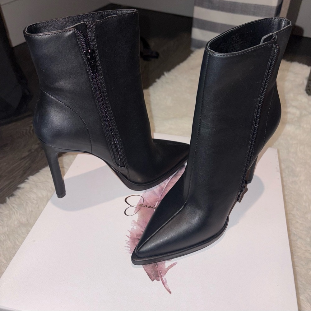 Jessica Simpson Black Ankle Booties Heels - Picture 9 of 11